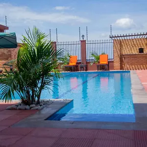 https://savannah-suites.about-kampalahotels.com