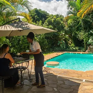 https://karibu-entebbe.about-kampalahotels.com