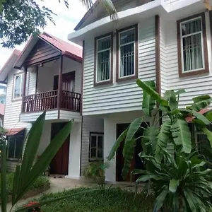 https://manoha-villa.hotelssihanoukville.net